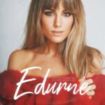 Edurne Instagram – 🧑🏼‍🎄🎄 Sorpresa 🎄🧑🏼‍🎄 

Este viernes tendréis disponible “Dime Navidad” en todas las plataformas digitales y el próximo lunes se abrirá el pre-order para la edición limitada en vinilo de 7 pulgadas del EP de “Siempre es navidad junto a ti”/ “Dime navidad” en la web de @altafonte_spain 

Una edición física muy exclusiva que se podrá enviar a toda España y si eres de Madrid (o quieres venir) podrás tener acceso  limitado a una firma de discos/evento navideño el próximo mes de Diciembre 🎄🎄🎄🎄