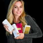 Edurne Instagram - Para mi, no hay nada más mágico que la Navidad! ⭐️⭐️ @aschlesser @angelini_beauty #angelschlesserparfums #EdurneparaAngelSchlesser #lamujerquetueres #Femme #FemmeIntense #FemmeAdorableIntense