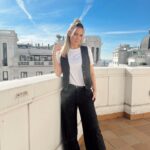 Edurne Instagram - Muy feliz de volver a presentar los Premios Dial este año!!💚 GANAZAS!! Nos vemos en Tenerife el 14 de Marzo!🥰👏🏼🎉 💄: @lumuah x @givenchybeauty 👗: @maria_vernetta @parosh_official @mascaro_official