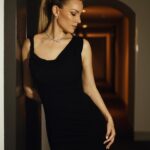 Edurne Instagram - Un sueño formar parte por tercer año de los premios @cadena_dial y otro sueño poder lucir este precioso @ysl 💄: @mateo.makeup x @givenchybeauty 💇‍♀️: @ghdspain 👗: @maria_vernetta x @ysl 💍: @bulgari 👠: @martinellishoes 📸: @ivanolivaphotographer