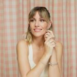 Edurne Instagram – Se acerca el día de las mamis, el momento perfecto para celebrar a todas aquellas personas que te quieren como una madre 😍😍😍😍 Habéis pensado ya en algún detallito para ellas? Yo este año la mejor combinación: pasar todo el día pegadita a ellas y algo chulo de la colección de @TheOfficialPandora 💍💍💍#ForEveryoneWhoLovesLikeAMum #MomentsWithPandora #ShotforPandora