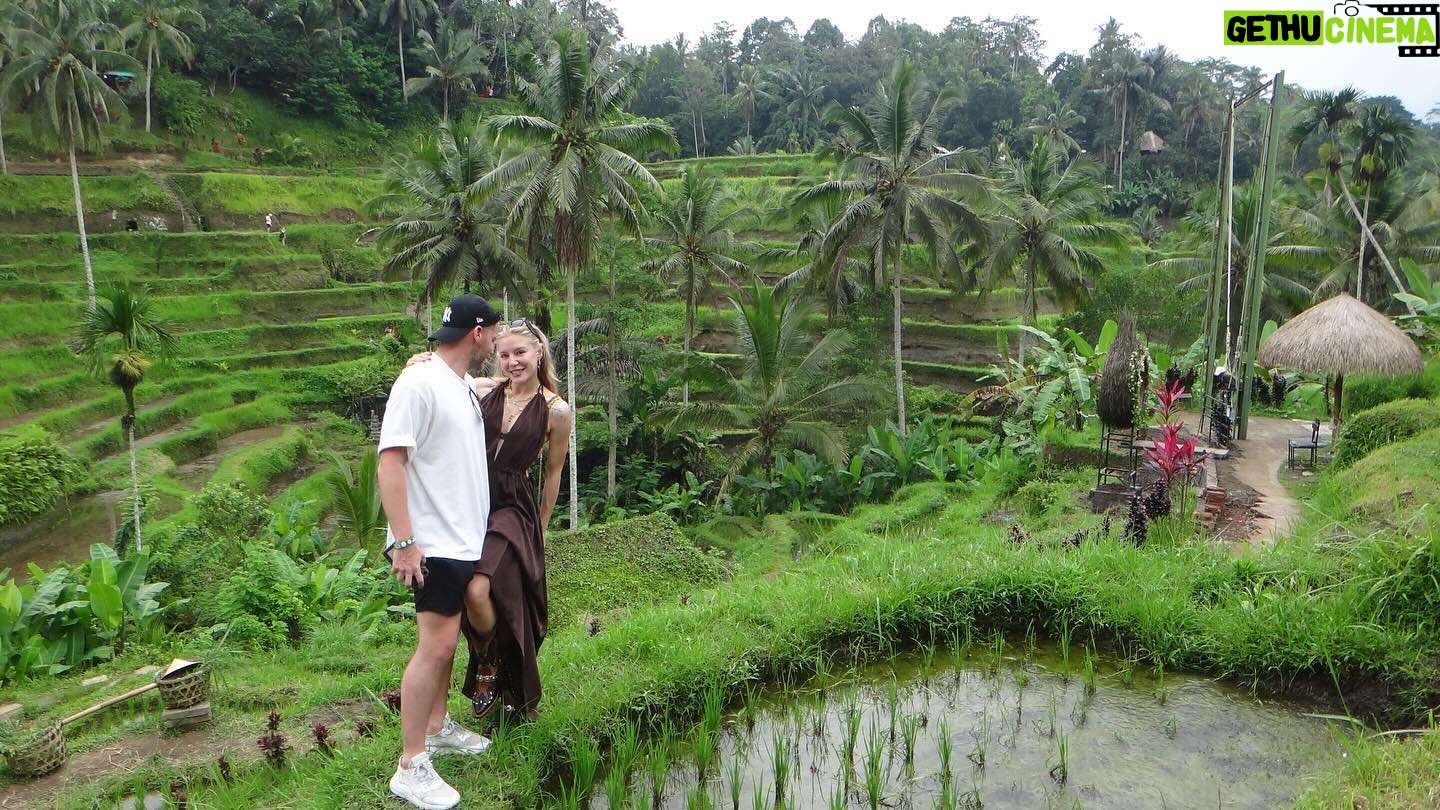 Ege Kökenli Instagram - Sometimes a rice field can be a corner of heaven 🌾 #reklam