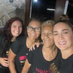 Eileen Abad Instagram – Eres la musa que inspiró esta melodía, no existe un día que no me sienta afortunado.
200 año sólo serían un suspiro para pagarte por todo lo que me has dado. Mi vida no tiene sentido sin ti a mi lado, amarte hasta el último día estoy destinado y si Dios me da otra oportunidad de regresar a este mundo reencarnado, le pediría volver a nacer de ti, para decirte una vez más cuánto te amo……. mamá te amo……. 🥹

Letra de la canción que me dedicó mi hijo y yo derretida con de la emoción que no me cabía en el pecho 😃y dando gracias a Dios porque no existe felicidad más grande que esta 😍 Gracias por elegirme como tu madre hijo, te amo más allá de lo existente. 

El día de las madres , fue a toda madre en familia.🤪 
Y María más Feliz que muchacho con juguete nuevo 😄 con una parte de la familia reunida. 
Te amamos vela María,  gracias por darme la mejor mamá del mundo. 🤩

Bendecido inicio de semana para todos . 🌎🤗