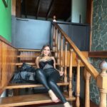 Eileen Abad Instagram – ✨Nada existe allá afuera sino tiene tu atención. Donde enfocas tu atención otorgas poder✨

Viernes, ready to go sin filtros ………..

I hug you 🌎