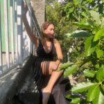 Eileen Abad Instagram – En aquellos lugares donde sólo veías paredes el universo abrirá puertas. Lo vales todo 🙌

1er viernes de mayo , aquí pensando en voz alta 😜 y tu que tal? 😁

#mayo #🌹💐🌸🪻🪷🍀🌻🌺☘️🌳🌿 #😍😍😍 
#god #loveyou #🙌