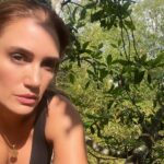 Eileen Abad Instagram – En aquellos lugares donde sólo veías paredes el universo abrirá puertas. Lo vales todo 🙌

1er viernes de mayo , aquí pensando en voz alta 😜 y tu que tal? 😁

#mayo #🌹💐🌸🪻🪷🍀🌻🌺☘️🌳🌿 #😍😍😍 
#god #loveyou #🙌