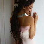 Eiza González Instagram – MET GALA 🌷 Thank you to the Institute, Anna and @voguemagazine 

My Dream look takes life thanks to @cartier an @delcoreofficial 
Inspired by the vanilla orquídea native from Mexico. Representing my heritage is crucial to me and this dress got built around this never used before piece from Cartier that emulates the base of a green field. Paintings from the renaissance where the beauty inspiration tied with the Venus in the shell. Major thank you to the entire group for people behind this look.  To both houses Arnaud, Liana and everyone at @cartier thank you for having me 🌸
Daniel I absolute adore you thank for creating this dress  @delcoreofficial  and @elizabethsaltzman you’re an angel 🌷