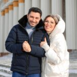 Ekaterina Skulkina Instagram - Премьерим на выставке «Россия». Впервые на главной уличной сцене. С Екатериной Скулкиной. От холода спасают только солнце и наши улыбки. #ИмперияМузыки celebrity management #ЕкатеринаСкулкина #лучшиеведущие