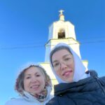 Ekaterina Skulkina Instagram - Дорогие друзья, с праздником Рождества Христова!✨ Пусть засияют наши дУши!✨ «Слава Тебе за откровения Твои, за счастье чувствовать Тебя и жить с Тобою. Слава Тебе, возвысившему любовь превыше всего земного и небесного.» Митрополит Трифон.
