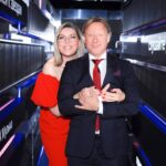 Ekaterina Skulkina Instagram - Снова вместе🌟 Прошло ровно 10 лет, как мы вновь с удовольствием поработали с моим первым соведущим Дмитрием Харатьяном ❤️‍🔥❤️‍🔥❤️‍🔥 Он так же очарователен и галантен🔥 А Табриз @itabriz неизменно окружает заботой и комфортом🥰 Foto by @yuldashev_shuhrat 😘 Make up&hair by @elvirariabtseva_makeup 😘