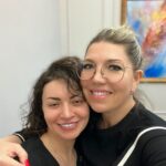 Ekaterina Skulkina Instagram - В очередной раз поделившись с нуждающимся человеком контактом своей дорогой подруги @dr_abritsova и чуть-чуть поговорив с ней на профессиональном языке, вдруг осознала невероятный масштаб её помощи людям. Доктор она весьма и весьма деликатного профиля. И в рекламе совершенно не нуждается. Но по факту оказывается, что проблемы такого рода имеют 90% людей, как утверждает статистика. Одна из пациенток Марьяны сказала: «Вот говорят, что склероз нельзя вылечить, но о нём можно забыть. Я бы сказала про болезни, которые лечит Марьяна Владимировна, что она вылечит так, что и не вспомнишь, что болел!» Марьяна, милая, прости, что рассказала всем про тебя!☺️ Но про тебя должны знать!😘😘😘