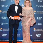 Ekaterina Skulkina Instagram - #ЗолотойГраммофон #РусскоеРадио Ведущие 27 церемонии Екатерина Скулкина и Вадим Галыгин. #ИмперияМузыки celebrity management #ЕкатеринаСкулкина #Скулкина