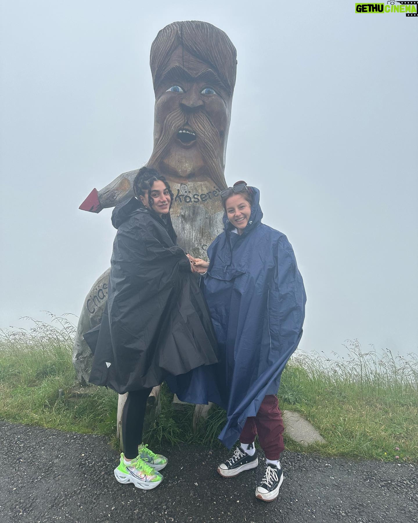 Elçin Afacan Instagram - Apls 🏔️ • Rigi kulm//1800m Rothorn kulm// 2700m 🫧🩵 📷 @boafilm