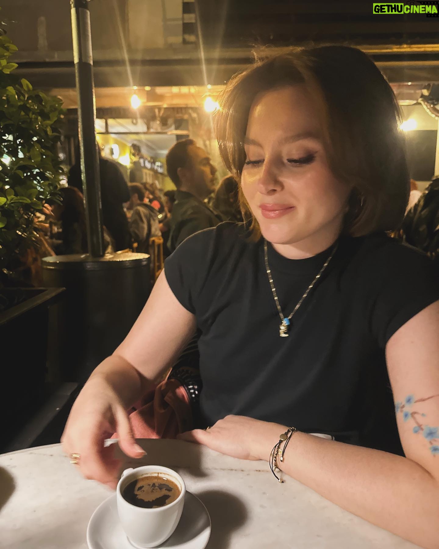 Elçin Afacan Instagram - ☕️ 💖 • W/📸 @sitareakbas