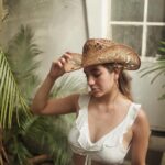 Ela Velden Instagram – Mono Vaquero en una de mis casas favoritas en ixtapa @villalasparotas