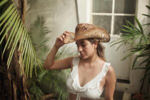 Ela Velden Instagram - Mono Vaquero en una de mis casas favoritas en ixtapa @villalasparotas