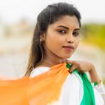 Elakkiya Instagram - Happy Republic day 🇮🇳 Pc @fave.images அனைவரும் சமம் என்ற ஜனநாயக நாட்டில் வாழும் இந்திய குடிமக்களுக்கு குடியரசு தின வாழ்த்துக்கள்! வந்தே மாதரம்…….🇮🇳