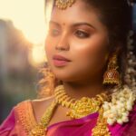 Elakkiya Instagram - Pc @oho_studios Hair mekup @chennai_makeover_usha_balaji Saree @ar_handlooms_kuthampully_ @ar_handlooms_kuthampully Jewels @chennai_jazz