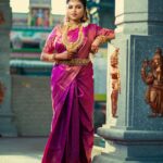 Elakkiya Instagram - Pc @oho_studios Mekpup hair @chennai_makeover_usha_balaji Jewals @chennai_jazz Saree @ar_handlooms_kuthampully