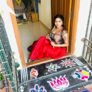 Elakkiya Instagram - Happy pongal