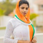 Elakkiya Instagram - Happy Republic day 🇮🇳 Pc @fave.images அனைவரும் சமம் என்ற ஜனநாயக நாட்டில் வாழும் இந்திய குடிமக்களுக்கு குடியரசு தின வாழ்த்துக்கள்! வந்தே மாதரம்…….🇮🇳