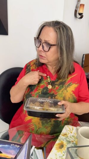 Elba Escobar Instagram - Cuando ella ya viene molesta!!!
Ft @jhonniegriffin