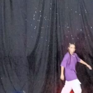 Elba Escobar Instagram - Ella es mi adorada sobrina-nieta Manuela @elaadancer  cuando la veo bailar, no puedo creer que esa niña de apenas 15 años , tan dulce y tímida, le permita a su expresión creativa tanta libertad, fuerza y pasión. Te amo mi Manu eres una diosa del baile! 👏 Bravo 👏  @danielagilro