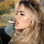 Elena Kamperi Instagram - trouble 💨 • 📸 @shotbymeow