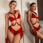 Elena Kamperi Instagram – angel in disguise 👼