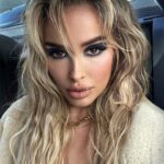 Elena Kamperi Instagram - pulling up💙 • make up by @yanivkatzav