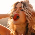 Elena Kamperi Instagram – Tasty bites🍓
•
Shot by @dinetz
