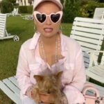 Elena Lenina Instagram - Замуж за европейца. Листайте карусель, в ней несколько видео) Остальное - в часовом эфирчике номер 12 на YouTube-канале «Лена Ленина»! Подпишитесь там на новики! На кофеек хожу только с теми, кто подписан)) #леналенина #эфирчик #прямойэфир #психология #европа