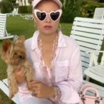 Elena Lenina Instagram - Замуж за европейца. Листайте карусель, в ней несколько видео) Остальное - в часовом эфирчике номер 12 на YouTube-канале «Лена Ленина»! Подпишитесь там на новики! На кофеек хожу только с теми, кто подписан)) #леналенина #эфирчик #прямойэфир #психология #европа