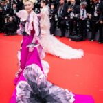 Elena Lenina Instagram - Открытие 77-го Каннского фестиваля))) Буду ходить до 100-го юбилейного! @lenaleninaofficial @festivaldecannes Модельер - @arayikgabajyanofficial, парикмахер - @sedrak78 @villa_palacedelys_cannes