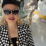 Elena Lenina Instagram - Новый эфирчик! Московский) Аж 116-й уж! Обалдеть))) Вот я вас люблю) PS: “Lancôme “, “L’Absolu rouge” N 274