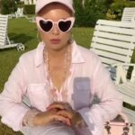 Elena Lenina Instagram - Замуж за европейца. Листайте карусель, в ней несколько видео) Остальное - в часовом эфирчике номер 12 на YouTube-канале «Лена Ленина»! Подпишитесь там на новики! На кофеек хожу только с теми, кто подписан)) #леналенина #эфирчик #прямойэфир #психология #европа