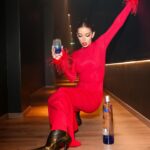 Eleni Foureira Instagram - Cheers to love. Let’s make our moments unforgettable with @cirocvodka ❤️
