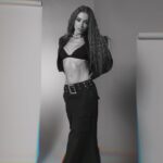 Eleni Foureira Instagram - Χρόνια πολλά σε όσους γιορτάζουν σήμερα δηλαδή στην μισή Ελλάδα 😂❤️ Σας ευχαριστώ πολύ για τις υπέροχες ευχές σας σας στέλνω μια μεγάλη αγκαλιά 😘
