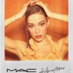 Eleni Foureira Instagram - #apricotmakeup February’s obsession 🍑 @maccosmeticsgreece #ApricotTrend #MACTrend #maccosmeticsgreece #maccosmetics