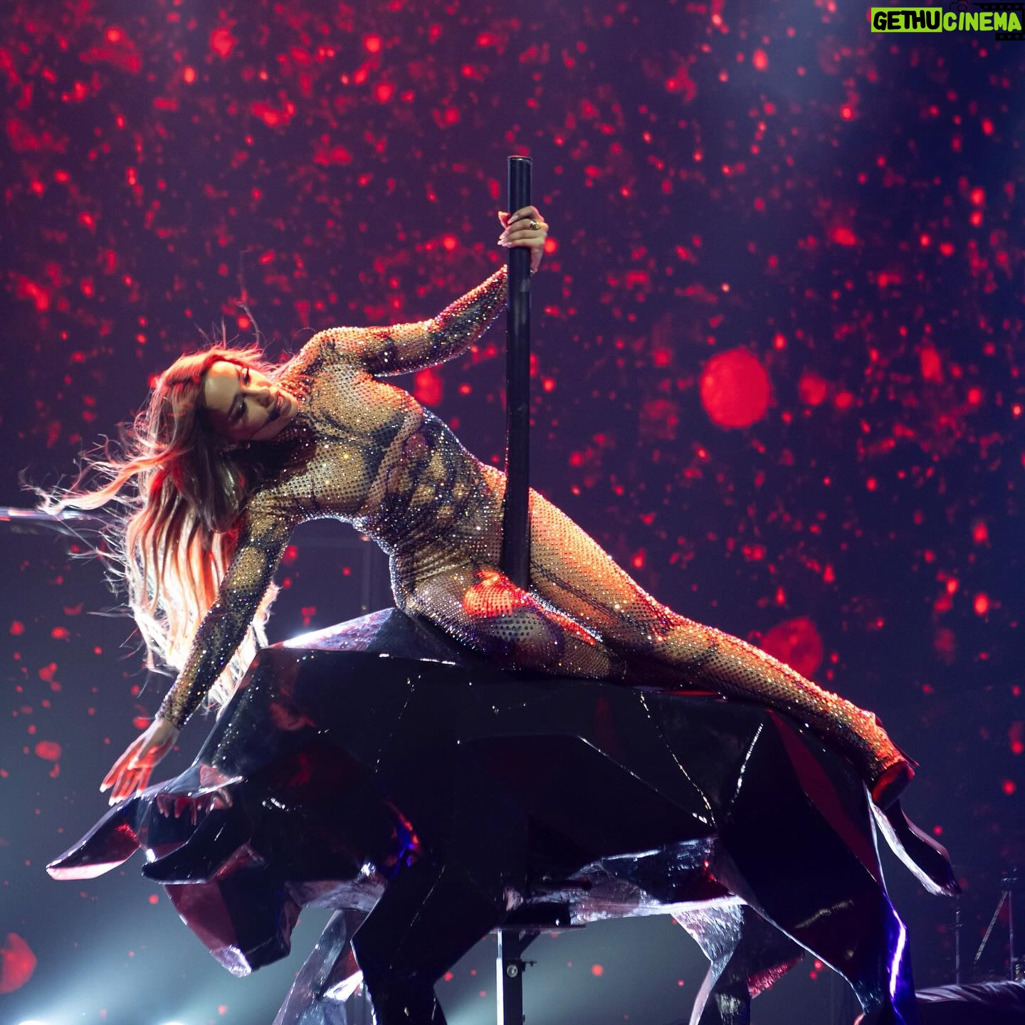 Eleni Foureira Instagram - I am feeling so happy to perform in @noxathens this year along with @aremovic - an artist that I love and admire. One of the best shows of my life. Also I want to thanks @segredakis for letting me wear his handmade archive piece from 1996. A look that makes me feel unique and powerful ❤️ special thanks to @george_lyras and my queen @chalijennings for making this show possible ❤️