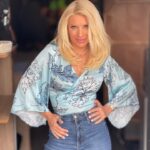 Eleni Menegaki Instagram - Καλοκαιρινές αποχρώσεις … #eleni Τοπ #dress2undress.fashion Τζιν παντελόνι #zara Γόβες #alaia #elenioutfit #summerstyle #tomegatokalo