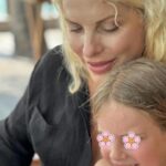 Eleni Menegaki Instagram - Το μικρό κορίτσι μου , το στερνοπουλακι μου γίνεται σήμερα 9 χρόνων !!! Χρόνια πολλά Μαρινακι μας , σε λατρεύουμε παιδί μου ! #eleni #περηφανημανουλα