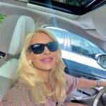 Eleni Menegaki Instagram - Χρόνια μας πολλά βρε παιδιά !! ❤️Να μας χαίρεστε !! Αγάπη για όλο τον κόσμο ! ❤️#eleni #love #smile