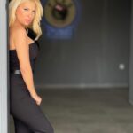 Eleni Menegaki Instagram - Pretty in black! #eleni Κάντε like στην φωτογραφία μου, Follow @accessfashiongr Και 2 τυχερές θα κερδίσετε από μία δωροεπιταγή αξίας 200€! Καλή επιτυχία!