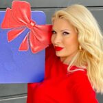 Eleni Menegaki Instagram - Μεγάλο ΔΩΡΟ από το @shopflix.gr 🎁 Το SHOPFLIX, το αγαπημένο μας marketplace, γιορτάζει τα 2α γενέθλιά του και χαρίζει σε έναν μεγάλο τυχερό μια δωροκάρτα SHOPFLIX αξίας 𝟐𝟎𝟎€ για να επιλέξει ό,τι θέλει ανάμεσα σε 5.500.000 επιλογές! Με 2 απλά βήματα: 🔵 Like στο post 🔵 Follow το @shopflix.gr ** H μεγάλη κλήρωση θα γίνει την Τετάρτη 13/03 και ο τυχερός θα λάβει το κωδικό της δωροκάρτας άμεσα σε προσωπικό μήνυμα. Καλή επιτυχία! #eleni @megatvcom
