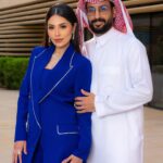 Elham Ali Instagram – الرُّوح التي فيها شيءٌ من روحِك تعرفُ كيفَ تخاطبكَ بِلا كلمات💙
@kld_sqr 

Styled by @ziadalsaleh 
Suit from @liliblancofficial 
Diamond 💎 @damasjewellery
Assistant @hana_m_abdullah 
Photographer @mohannad_am 
Thanks to @abdulrahmanamjad 
#الهام_علي #خالد_صقر #تشيلو #cello