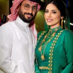 Elham Ali Instagram - وهل يُلام الطفل في حُب أمه؟ #السعودي_لايلام 🇸🇦💚 الحمد لله على نعمة #سعوديتنا Designer @saraaltwaim.s Styled by @ziadalsaleh Special thanks to: @abdulrahmanamjad @hana_m_abdullah @asaljehanii @mohannad_am @mbctalent @hanan.ello #الهام_علي #خالد_صقر #اليوم_الوطني_السعودي 🇸🇦🇸🇦🇸🇦🇸🇦🇸🇦🇸🇦🇸🇦