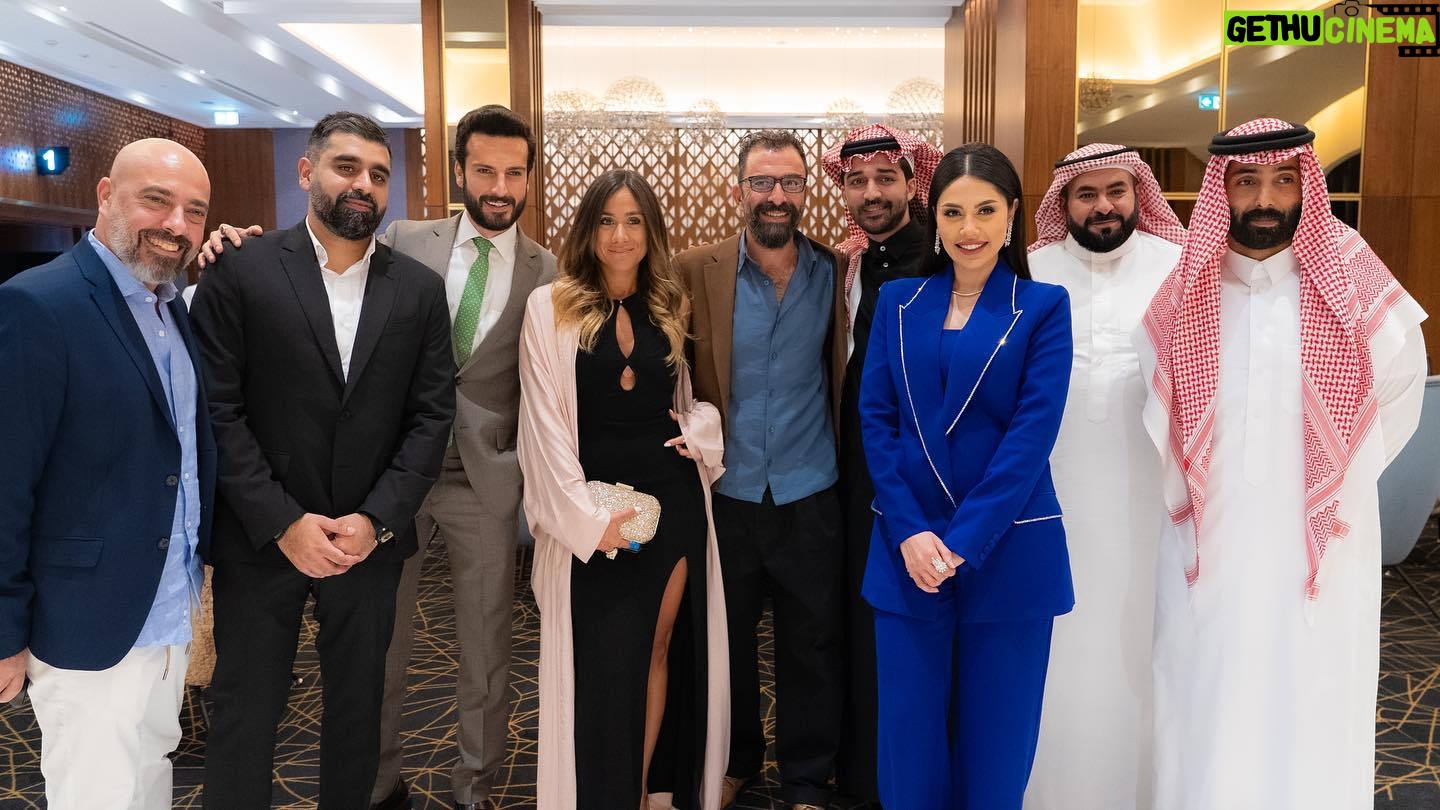 Elham Ali Instagram - Always make happy memories, until you live happily forever💙 Amazing photos from The #cello Movie Premier, which is coming out on the 14th of September @muvi_cinemas I am beyond thankful to his excellency @turkialalshik for this great opportunity.💙 Also, I would like to specially thank our “super director” @darrenbousman for his amazing job🥹 And a massive thanks to @iam.lee.nelson for creating the best environment for the team💙 Finally, I am so proud that I have worked with these amazing talented crew. I love you all very much, and I am eager to see everyone’s reactions. وانتوا عائلتي لاتنسون اني #احبكم_وتحبوني ♾️🥹💙 #الهام_علي #تشيلو Photo by @mohannad_am Styled by @ziadalsaleh Suit from @liliblancofficial Diamond 💎 @damasjewellery