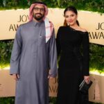 Elham Ali Instagram - صور من الحفل الأضخم #joyawards2024 🤍🖤 شكراً لكل القائمين على هذا الحفل وعلى رأسهم معالي المستشار #تركي_أل_الشيخ @turkialalshik سعيدة بتواجدي ضمن الفئة النهائية لأفضل ممثلة سينمائية والف مليون مبروك لكل الفائزين والمكرمين.. وبقولكم معلومة أنا جائزتي شايلتها بيدي 💚 شكراً لكم عائلتي القوية اللي داعمتني من البدايات ويارب اكون دايماً قد هالثقة احبكم كثير 🤍 #الهام_علي Dress @avarofiglio Clutch,limited edition @judithleiberny Diamonds @alfardanjewellery @alfardanjewellery.ksa Makeup artist @furatabaalkhail Hairstylist @ebtssam_hair Photographer @manartamim @mohannad_am Special thanks to @ho_01august2014 & @abdulrahmanamjad & @kld_sqr 🖤🤍