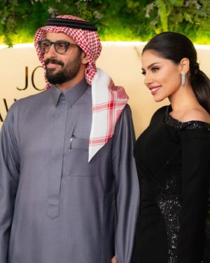 Elham Ali Instagram - صور من الحفل الأضخم #joyawards2024 🤍🖤
شكراً لكل القائمين على هذا الحفل وعلى رأسهم معالي المستشار #تركي_أل_الشيخ @turkialalshik 
سعيدة بتواجدي ضمن الفئة النهائية لأفضل ممثلة سينمائية والف مليون مبروك لكل الفائزين والمكرمين..
وبقولكم معلومة أنا جائزتي شايلتها بيدي 💚
شكراً لكم عائلتي القوية اللي داعمتني من البدايات ويارب اكون دايماً قد هالثقة
احبكم كثير 🤍
#الهام_علي 
 
Dress @avarofiglio
Clutch,limited edition @judithleiberny 
Diamonds @alfardanjewellery @alfardanjewellery.ksa 
Makeup artist @furatabaalkhail 
Hairstylist @ebtssam_hair 
Photographer @manartamim @mohannad_am 
Special thanks to @ho_01august2014 & @abdulrahmanamjad & @kld_sqr 🖤🤍